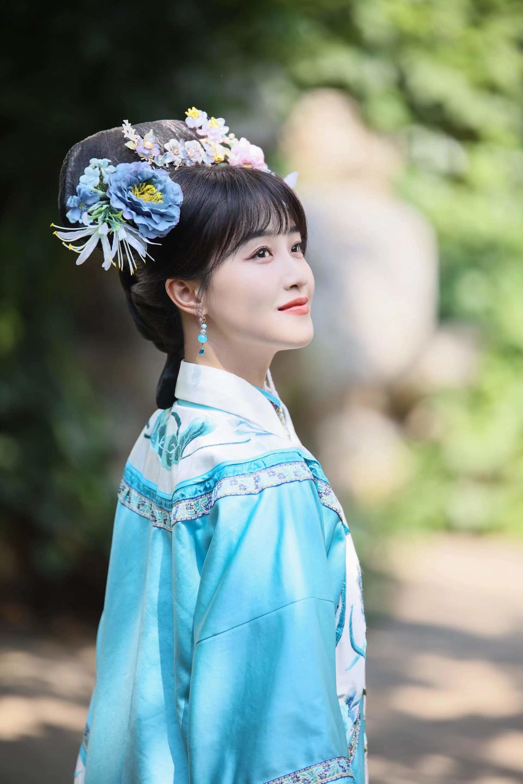 《甄嬛傳》隔14年娘娘們齊聚！朧月公主長大了「對比照曝光」全場認不出